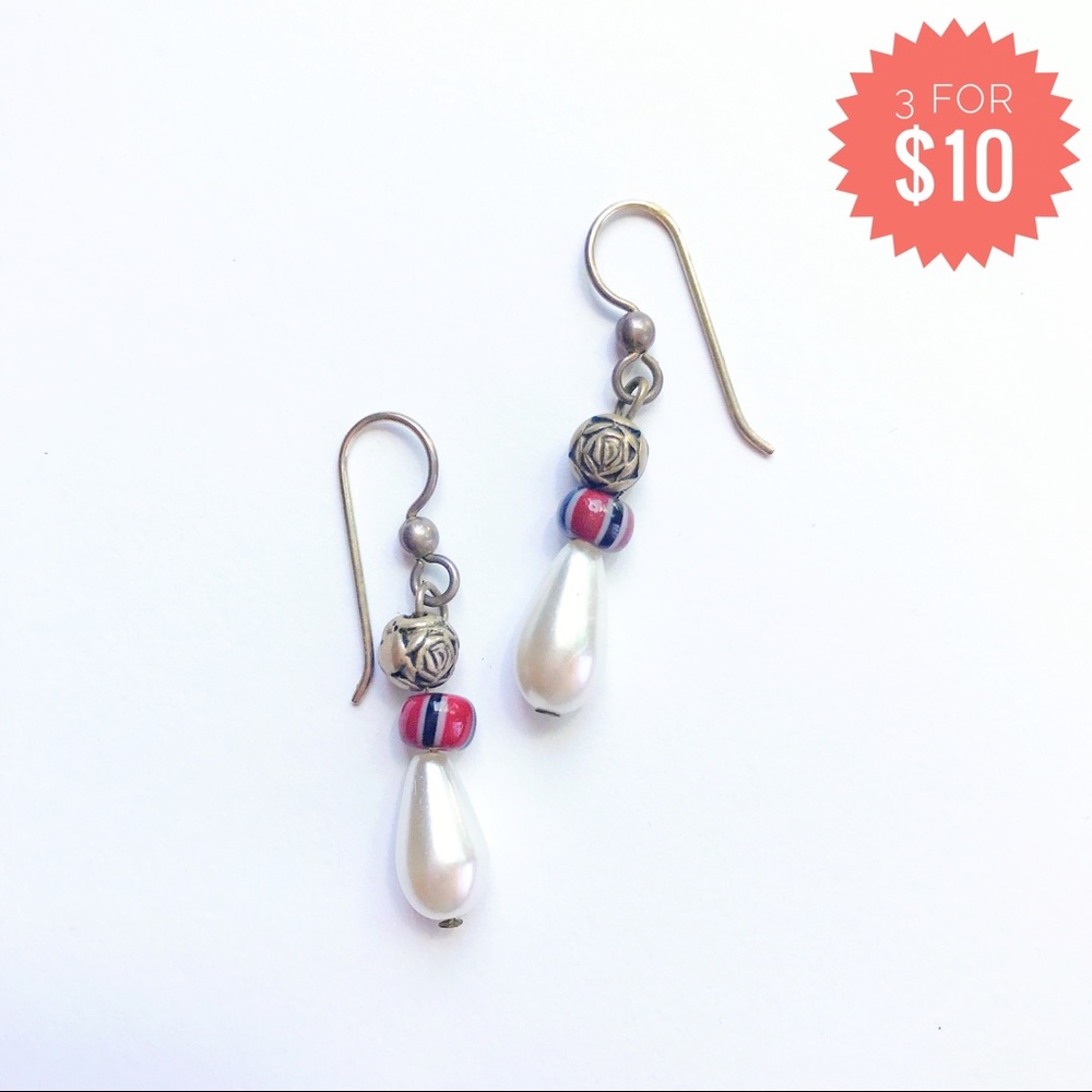 ✨ Rose Pearl Earrings